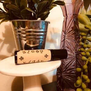 Sleep Tight Rollerball Blend